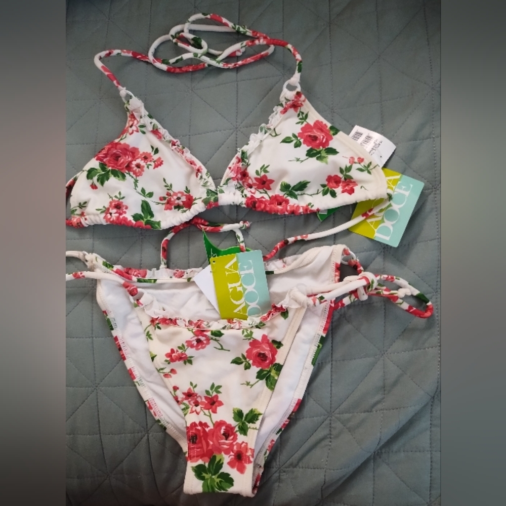 Agua Doce Floral Bikini - White and Red